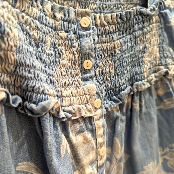 Old Navy chambray cotton top floral Xs Blue White - Picture 3 of 8